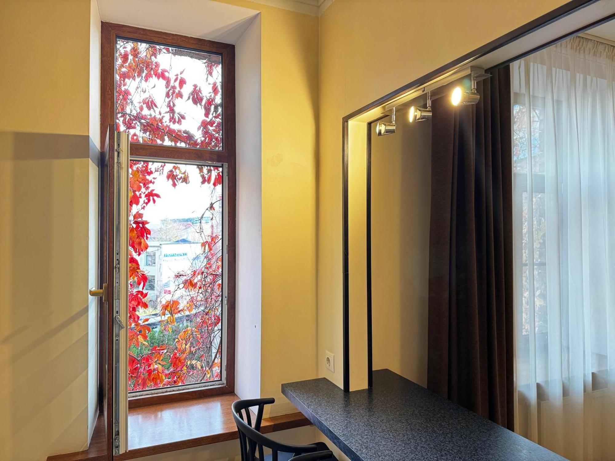 Aparthotel Rīga Exterior foto The dressing room of the National Theatre of Poland