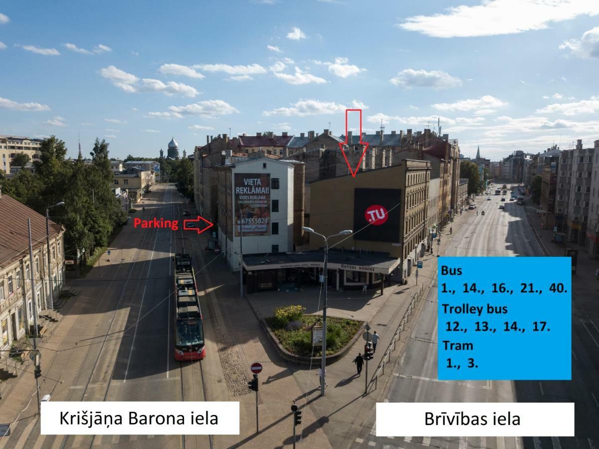 Aparthotel Rīga Exterior foto Location of the bus stop